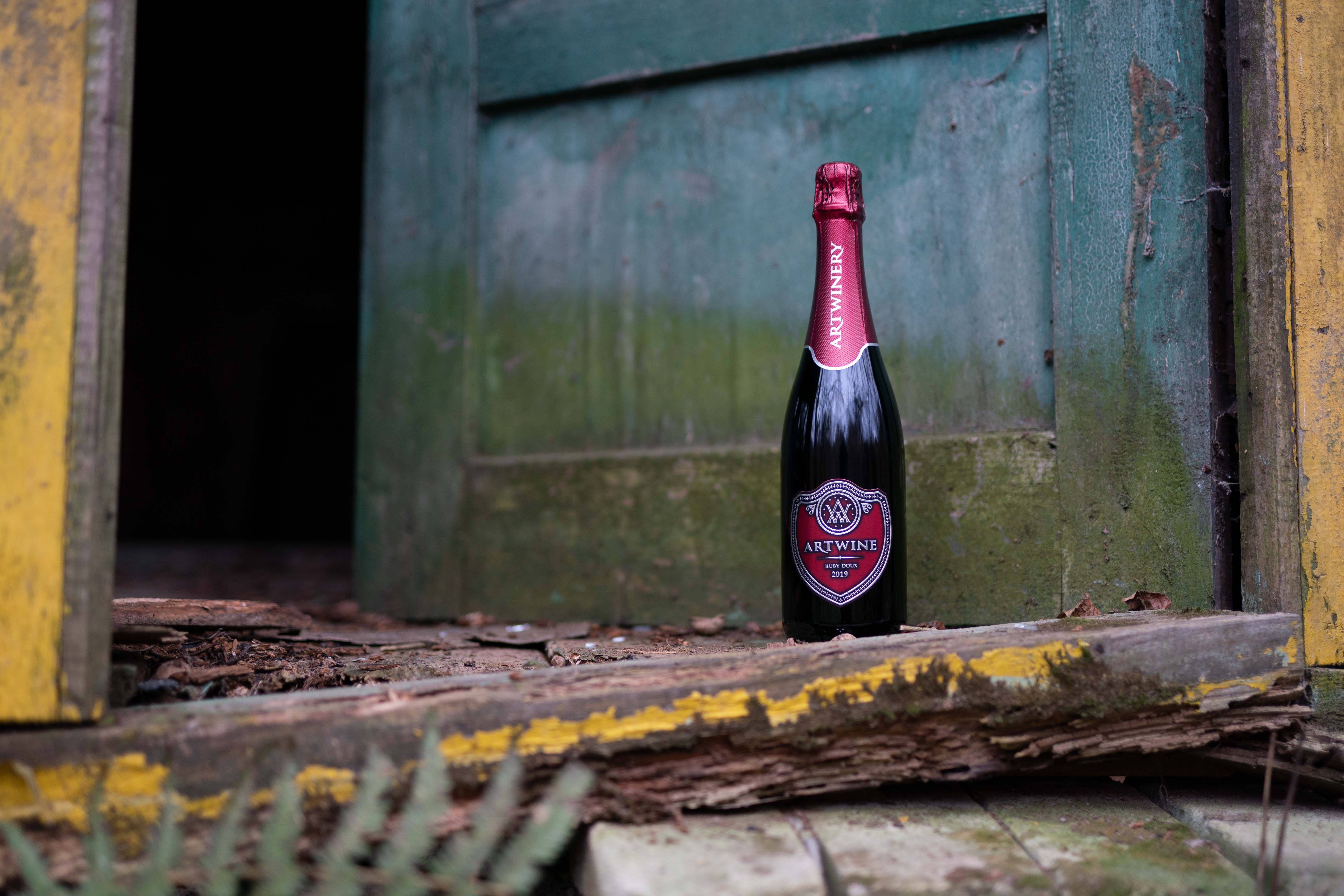 Artwine sparkling wine from Bakhmut